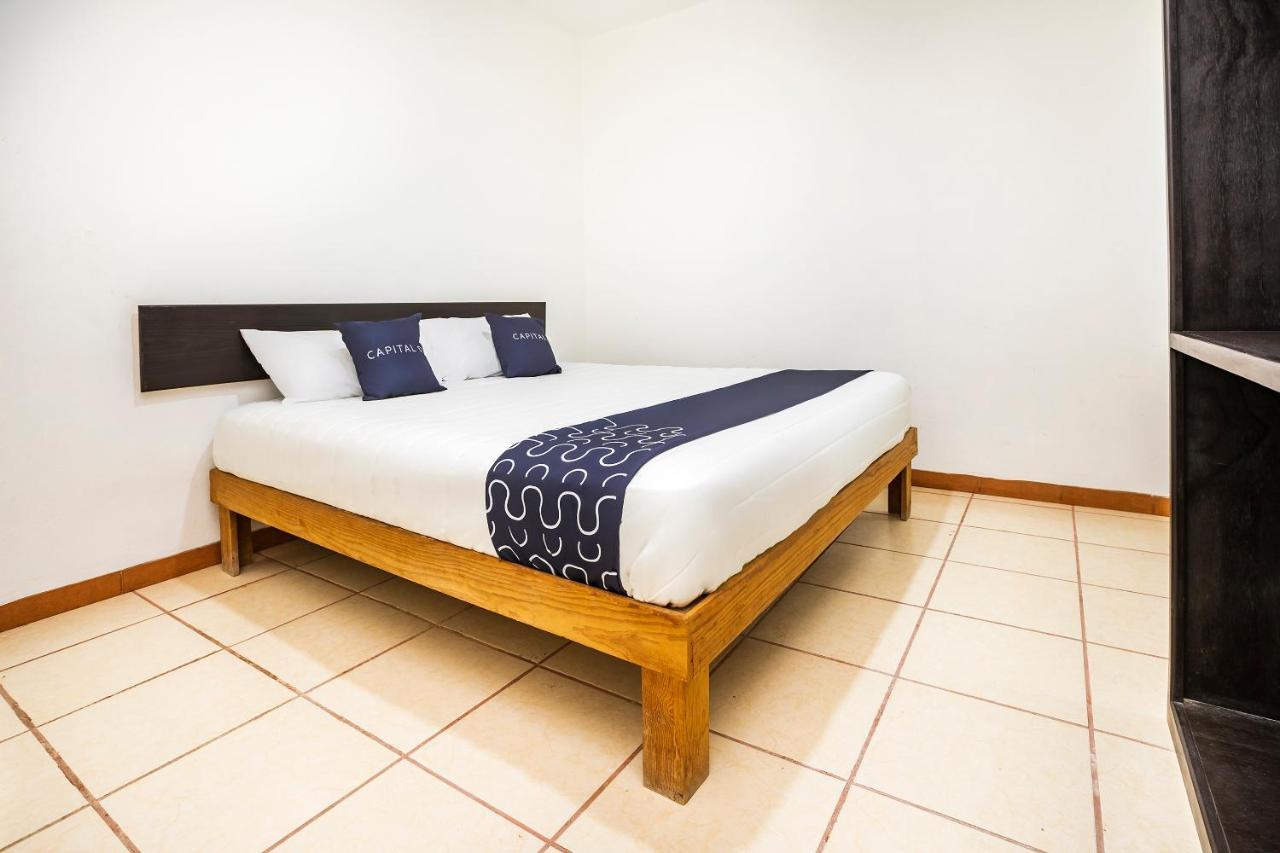 Hotel Capital O Oxtankah,Chetumal Bay Calderitas Exteriér fotografie
